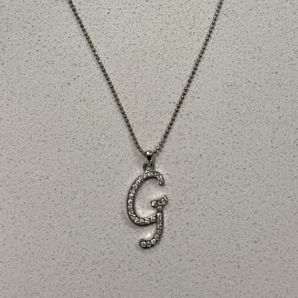 Silver ‘G’ necklace